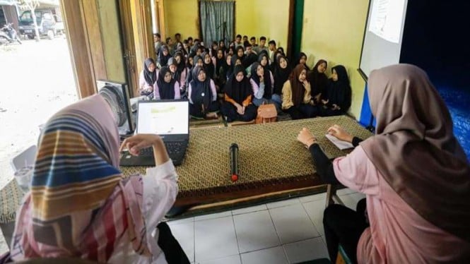 Remaja di Cianjur diberikan edukasi pencegahan pernikahan dini