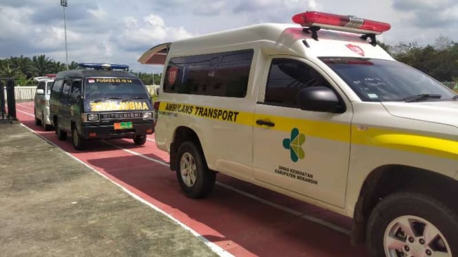 Ambulans disiapkan evakuasi rombongan Kapolda Jambi.