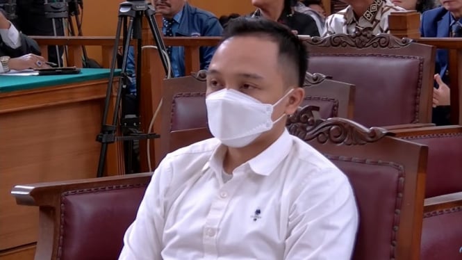 Terdakwa kasus pembunuhan berencana Brigadir J, Ricky Rizal di sidang vonis