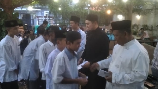 KNPi Provinsi Jambi berbagi rezeki ke yatim piatu di Bulan Ramadan