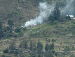 Kelompok Separatis Teroris Papua Bakar Honai Warga Intan Jaya dan Tuduh TNI