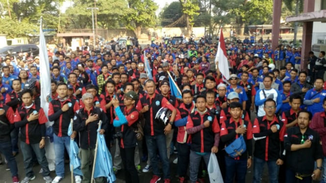 Ribuan buruh asal Depok bertolak ke Jakarta untuk peringati May Day (Ilustrasi)