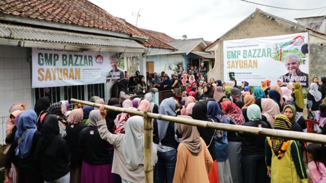 Bazar sayuran untuk masyarakat di Lembang