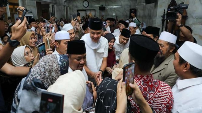 Gubernur Jawa Tengah Ganjar Pranowo mendatangi Pondok Pesantren An Nuriyah