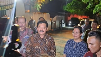 Menko Polhukam Tak Bahas Pertemuan Jokowi dan Megawati saat Bertemu Sri Sultan HB X